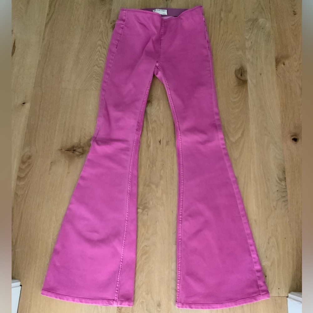 Lowest price ever 🫶FREE PEOPLE Penny Pull-On Flare Jeans - Pink - Picture 3 of 7